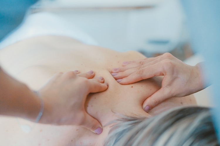 Le massage corporel pour notre relaxation. 