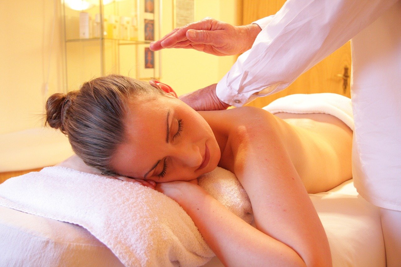 Penser à faire des massages pour la relaxation. 